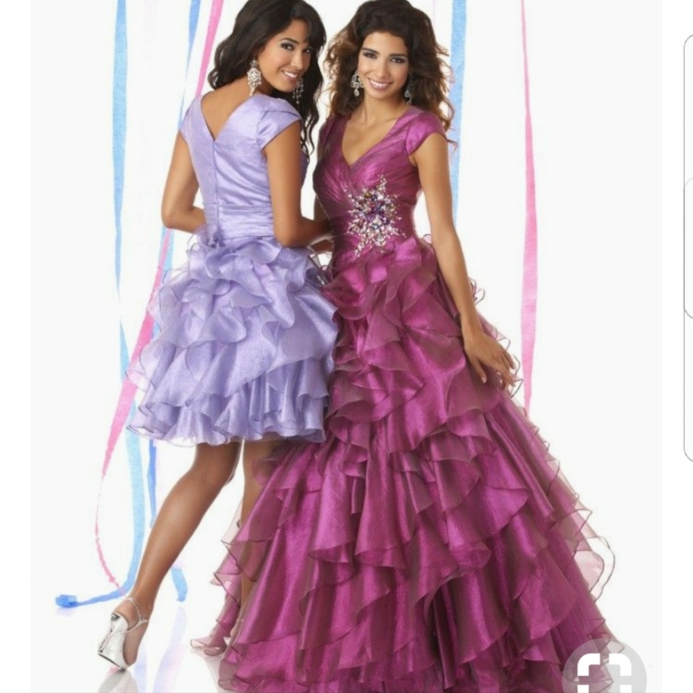 Fushia ruffle full skirt Ballgown rhinestone cap sleeve v-neck ruched bodice